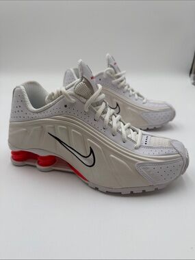 Nike Shox R4 Retro AR3565-103 White Phantom Picante Red US Womens Size 7.5